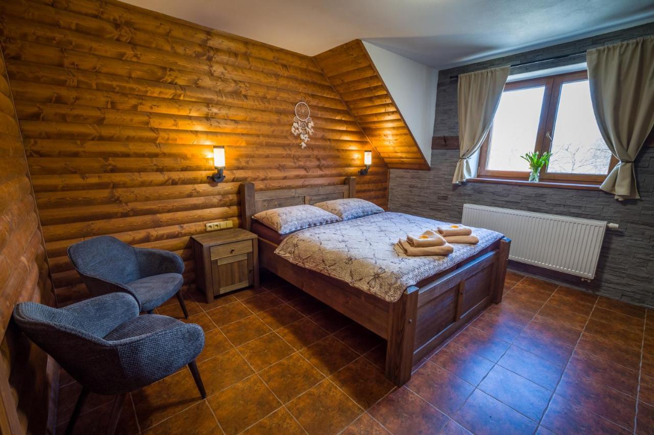 Ranch Jestrebice Hotell Hermanicky Eksteriør bilde