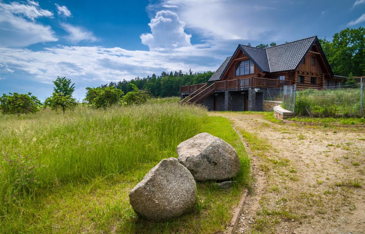 Ranch Jestrebice Hotell Hermanicky Eksteriør bilde