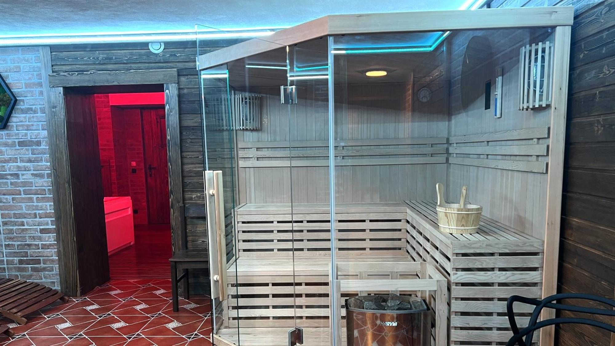 Ranch Jestrebice Hotell Hermanicky Eksteriør bilde