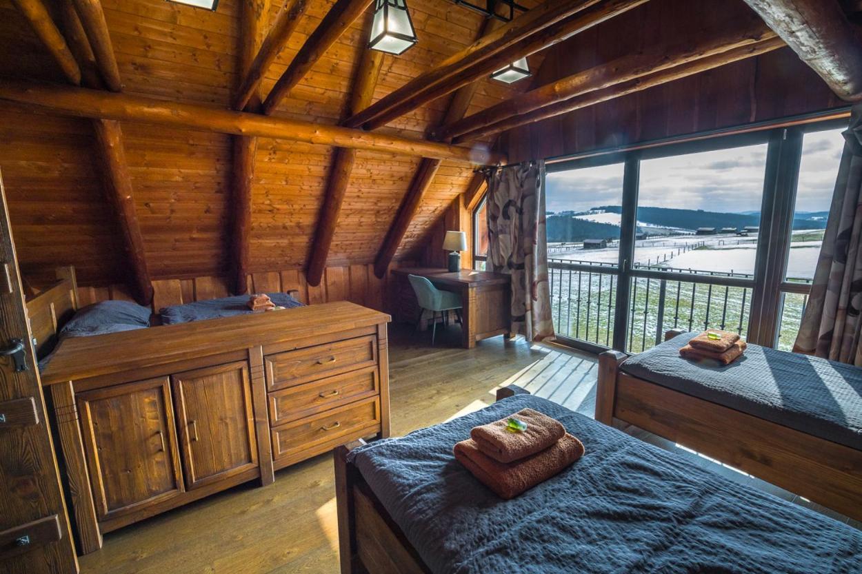 Ranch Jestrebice Hotell Hermanicky Eksteriør bilde