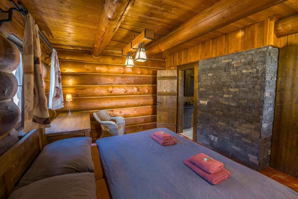 Ranch Jestrebice Hotell Hermanicky Eksteriør bilde