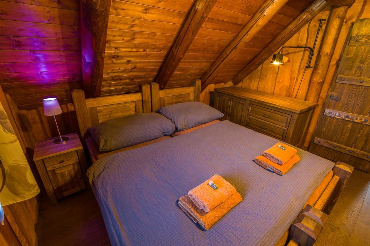 Ranch Jestrebice Hotell Hermanicky Eksteriør bilde